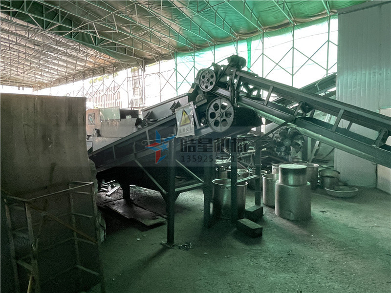 鋁合金破碎機(jī)設(shè)備取代方式處理，提高鋁合金破碎效率
