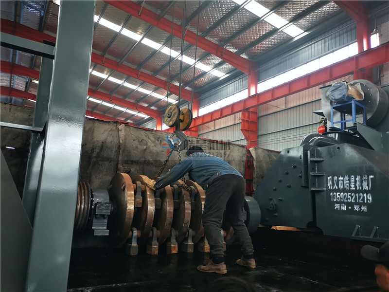 斷橋鋁破碎機(jī) <a href='http://www.qlnddj.cn/feilv/1660.html' target='_blank'><span>斷橋鋁破碎機(jī)</span></a>